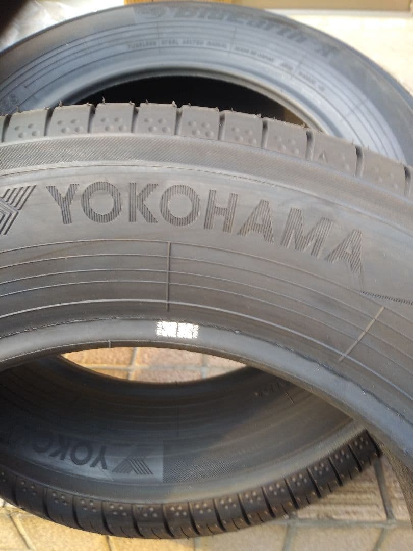 YOKOHAMA BluEarth-A 15インチタイヤ4本　185/65R15