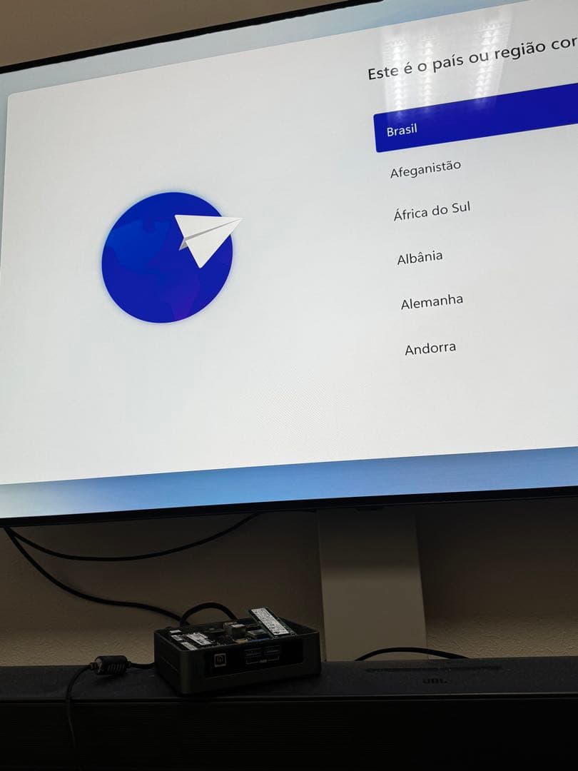 ミニPC intel nuc i3