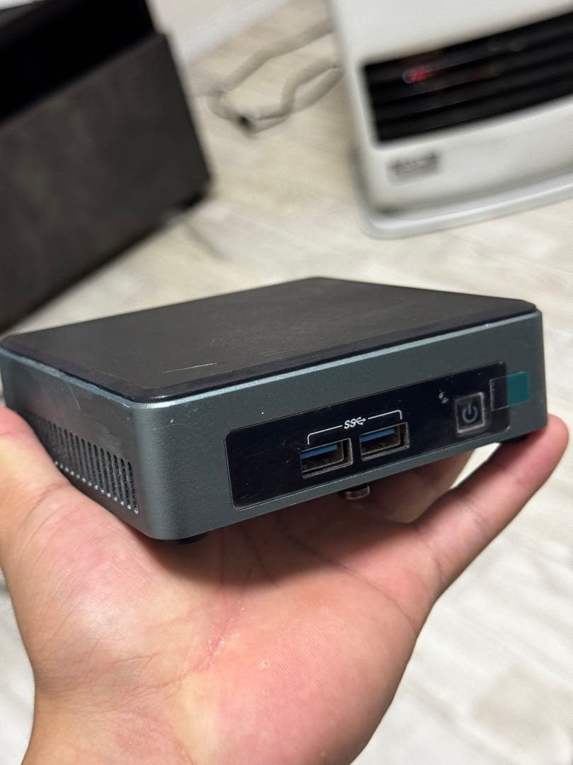 ミニPC intel nuc i3