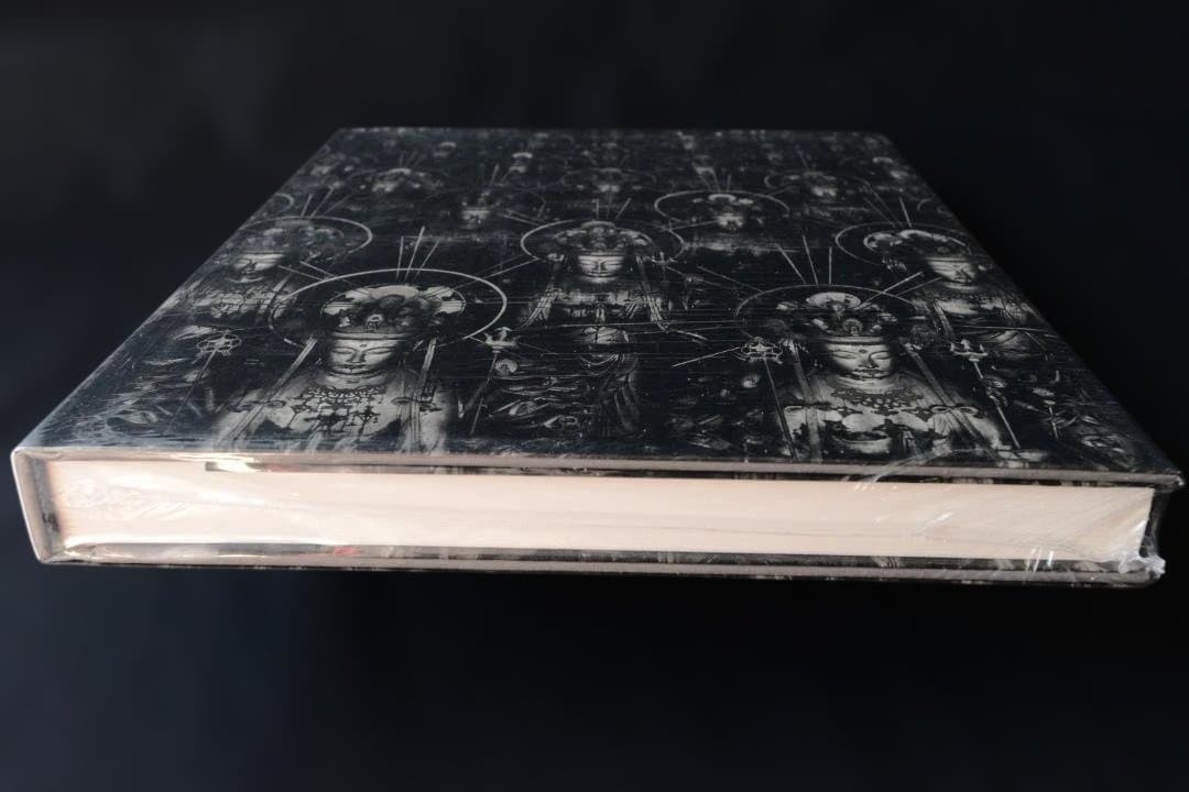 【Hiroshi Sugimoto: Accelerated Buddha 】