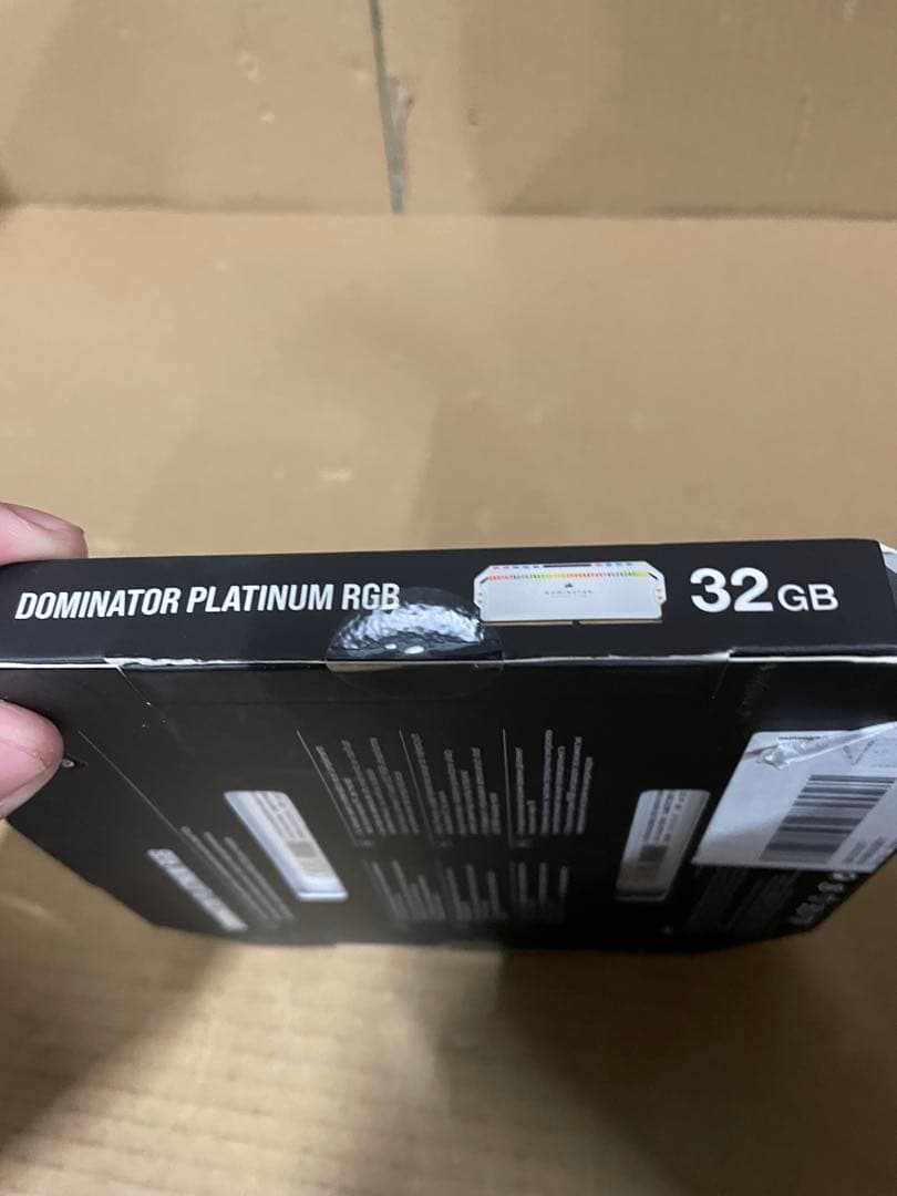 キ*グ様 Corsair Dominator RGB DDR4 2x16GB36