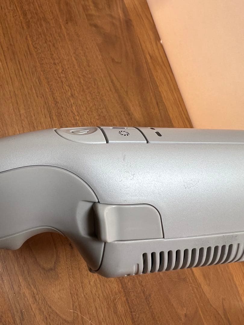 美品❗️Shark EVOPOWER DX 充電式ハンディクリーナWV515JGY