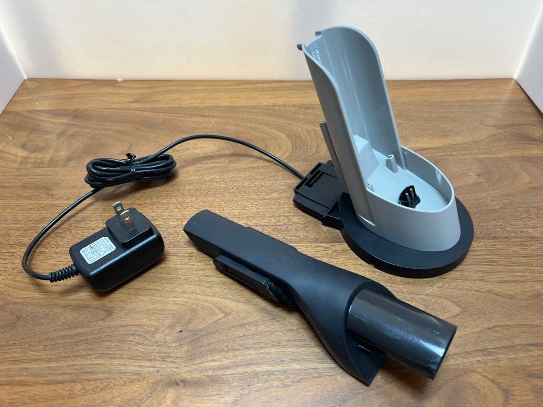 美品❗️Shark EVOPOWER DX 充電式ハンディクリーナWV515JGY
