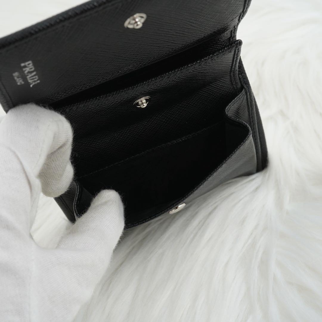 新品　PRADA プラダ　二つ折り財布　ナイロン　三角プレート　ブラック