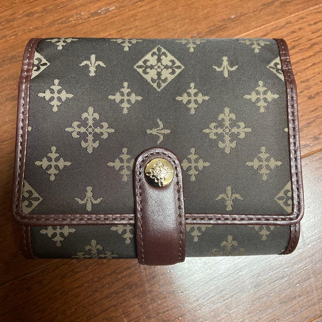 russet 三つ折り財布　新品未使用品