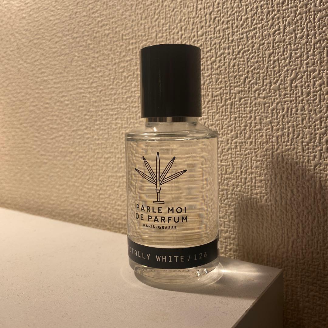 トータリーホワイト Parle Moi De Parfum 香水
