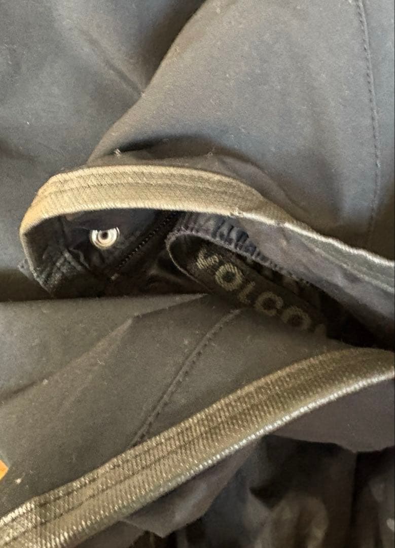 VOLCOM GORE-TEX スノーボードパンツ