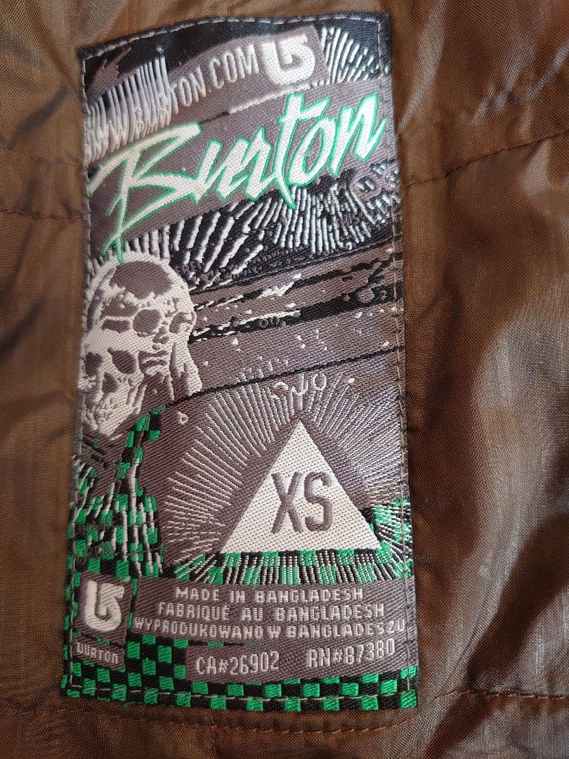 値下げ中(*^^*)BURTON スノーボードウェアセット 子ども用　XS