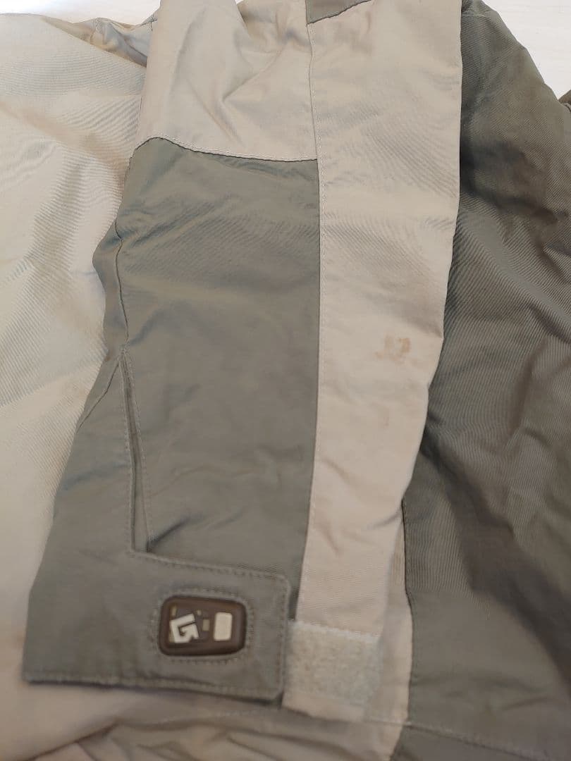 値下げ中(*^^*)BURTON スノーボードウェアセット 子ども用　XS