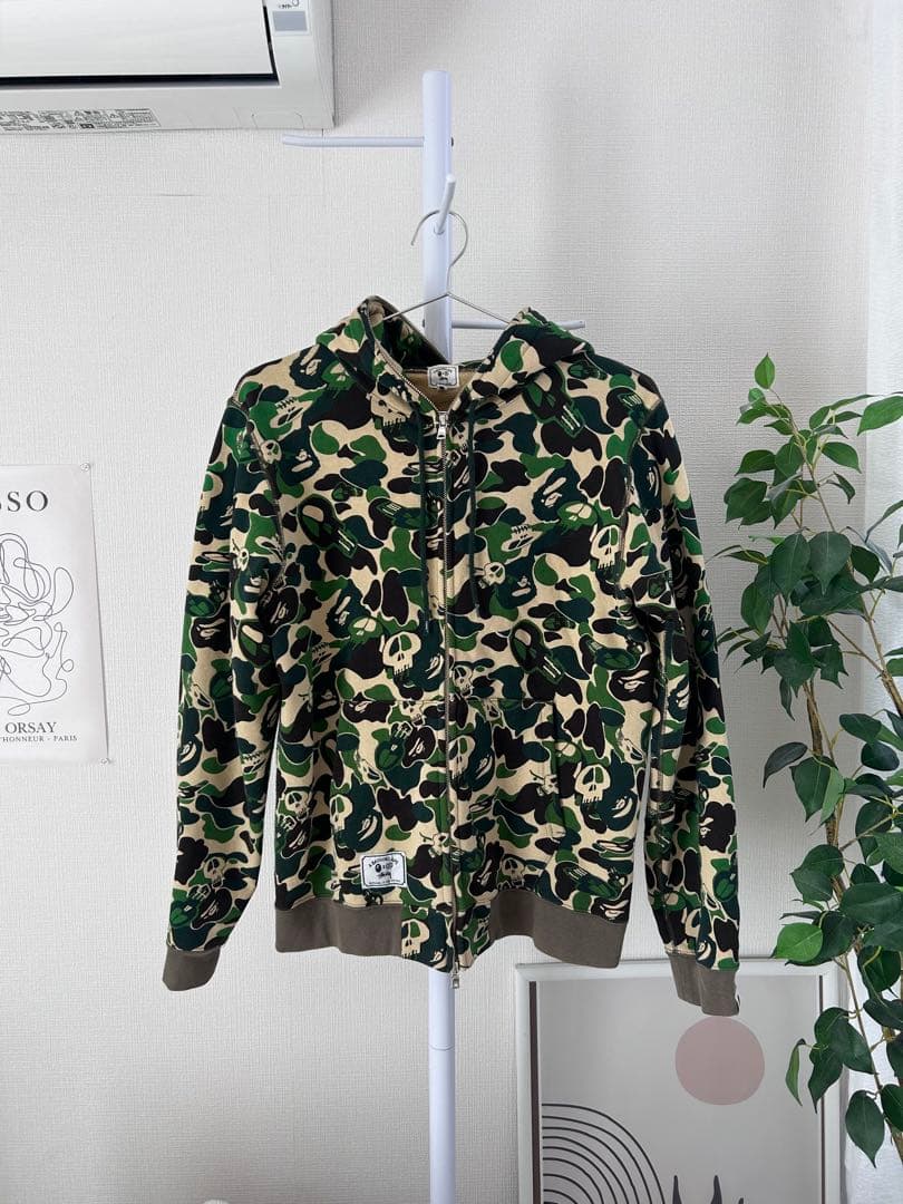 【美品】A BATHING APE × STUSSY カモフラ パーカー