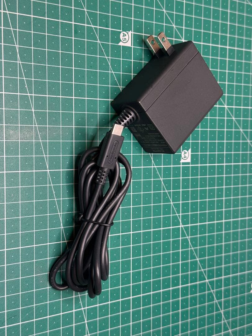 【HAD-S-JXE-C1】Nintendo Switch 本体と充電器のみ