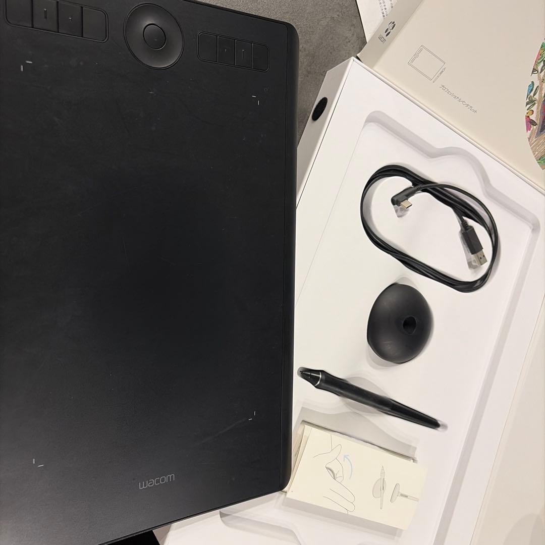 Wacom Intuos Pro M ペンタブレット 板タブ 本体