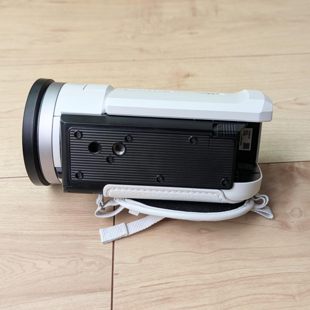 パナソニック 4Kビデオカメラ HC-VX2M-W バッテリー２個＋充電器