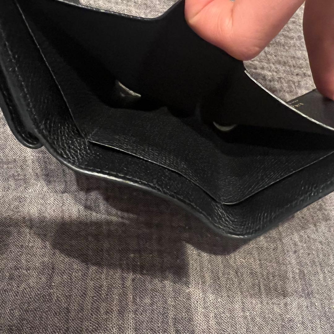 VALENTINO ヴァレンティノ 三つ折り財布 ブラック　黒　付属品　箱付