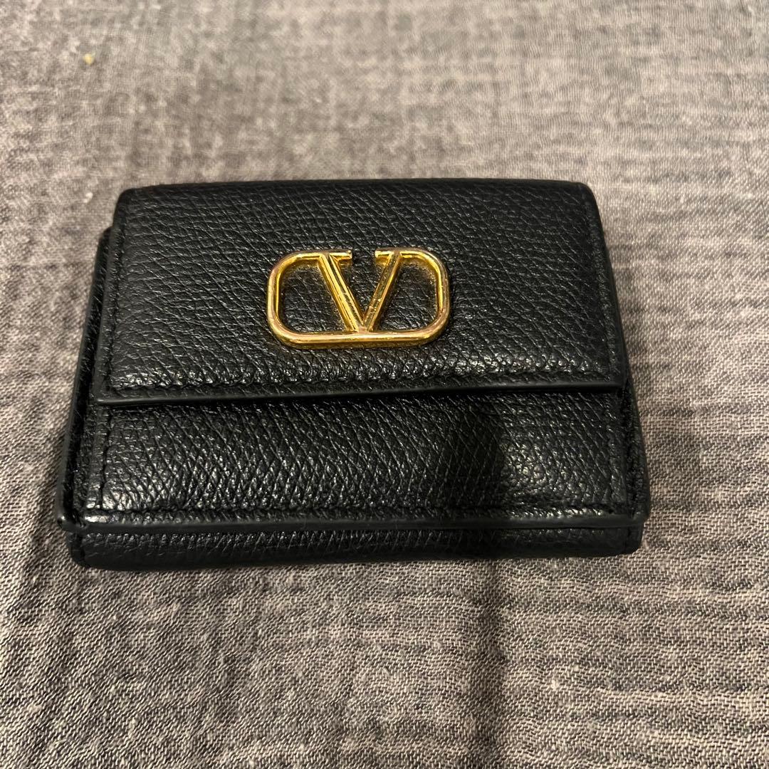 VALENTINO ヴァレンティノ 三つ折り財布 ブラック　黒　付属品　箱付