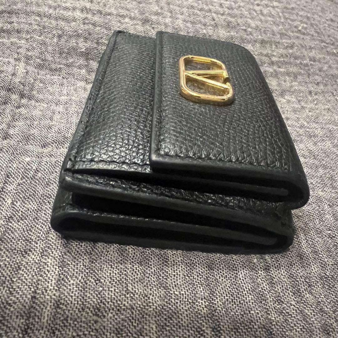 VALENTINO ヴァレンティノ 三つ折り財布 ブラック　黒　付属品　箱付