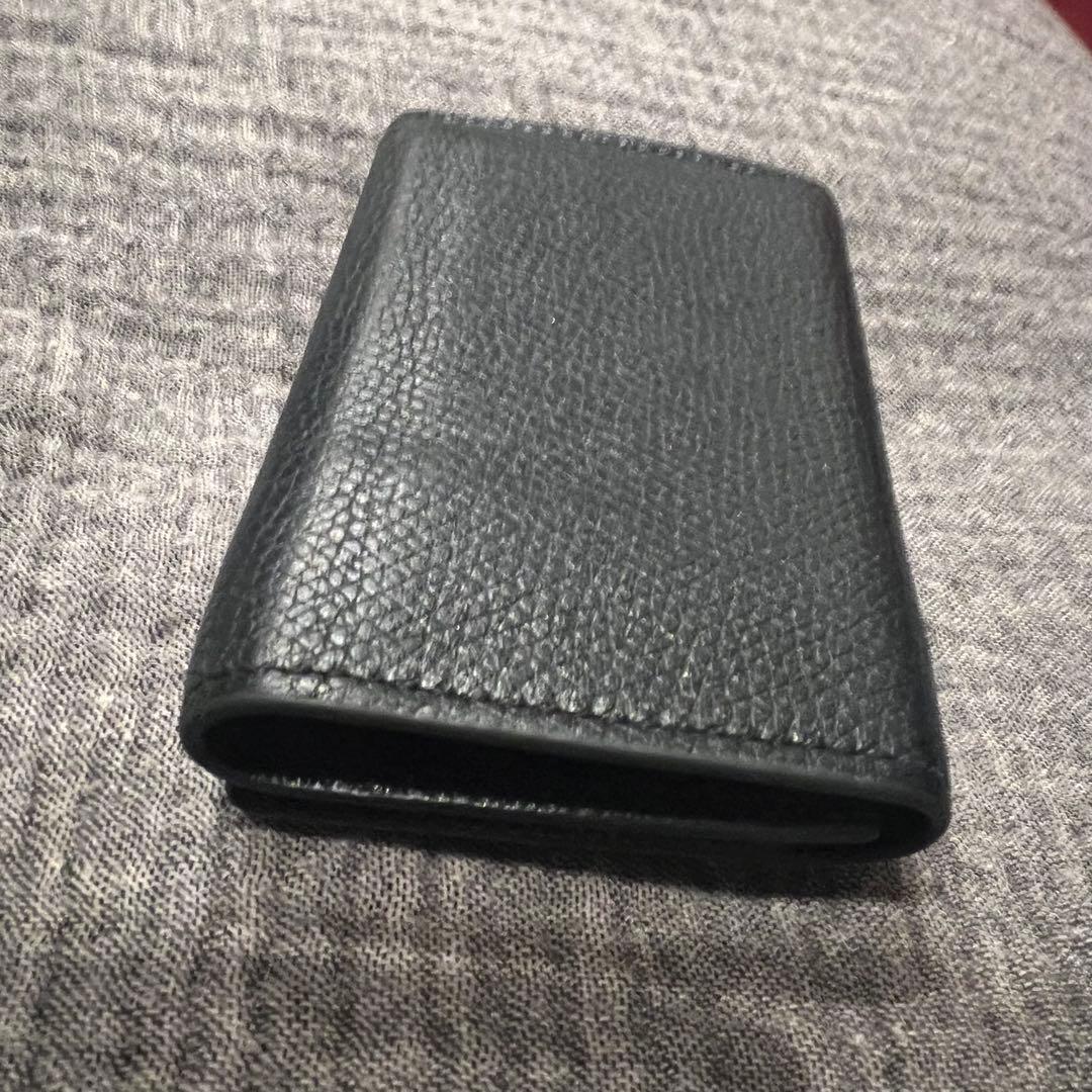 VALENTINO ヴァレンティノ 三つ折り財布 ブラック　黒　付属品　箱付