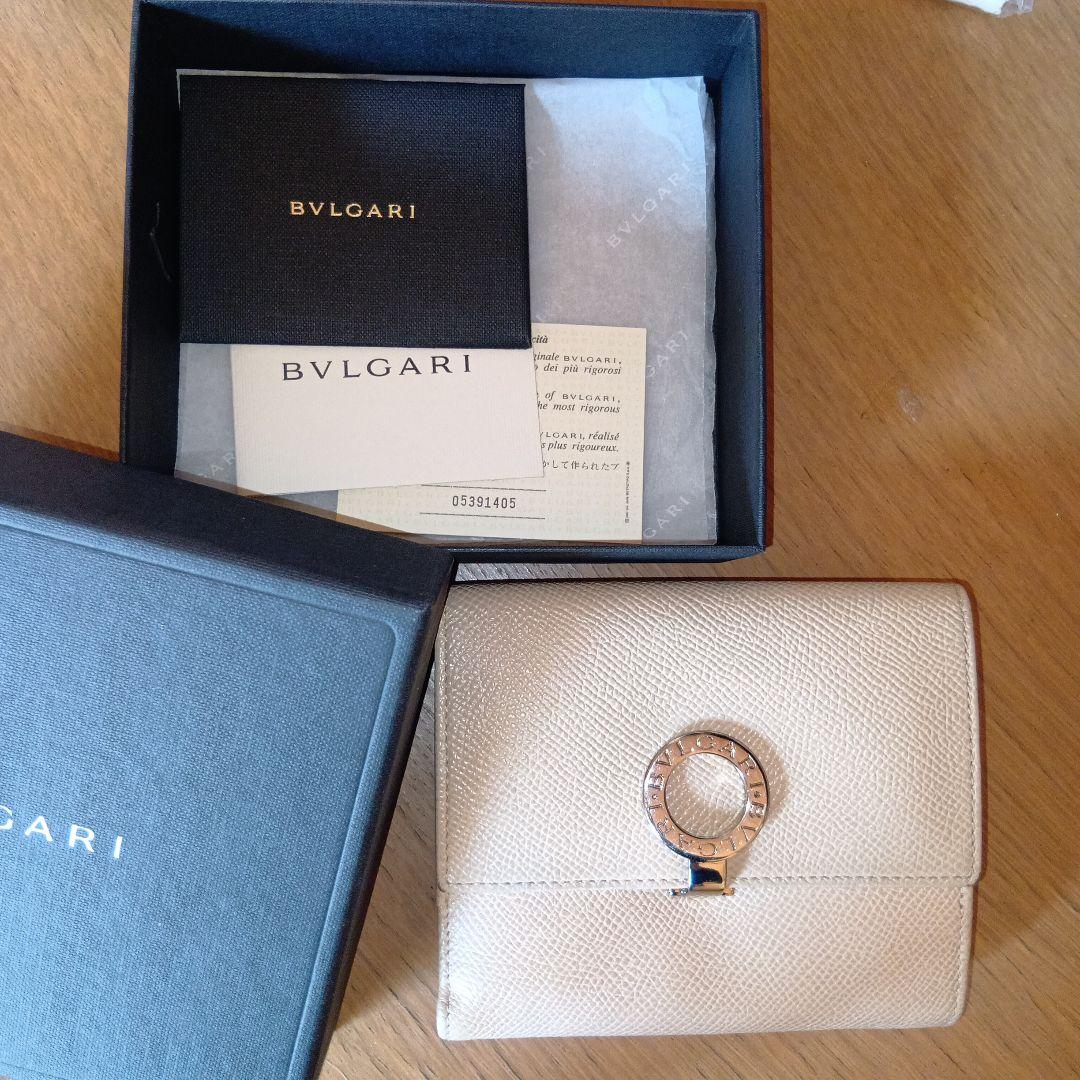 K*様 ✨️BVLGARI ベージュレザー 二つ折り三つ折り？財布