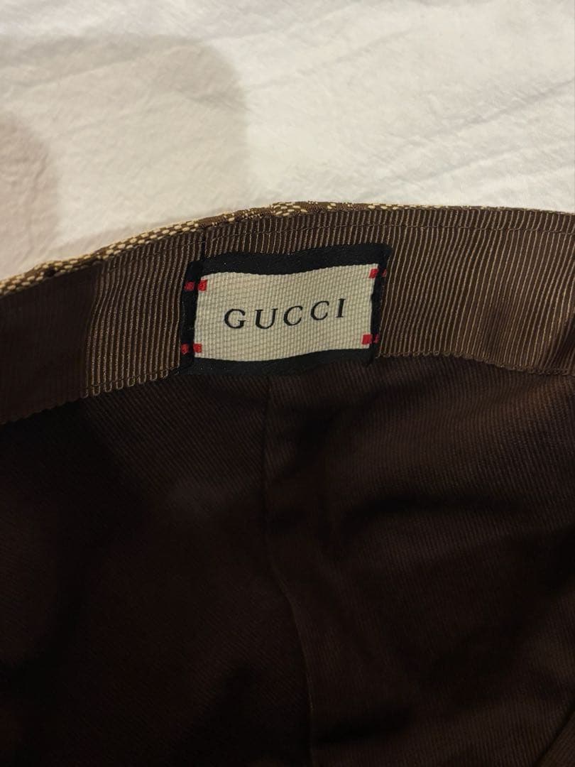 Gucci ウェブストライプ付き GGキャンバス ベースボールキャップ