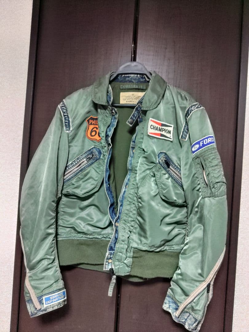 古着　アメカジAVIREXフライトジャケットMA-1デニム切り替え　ワッペン付き