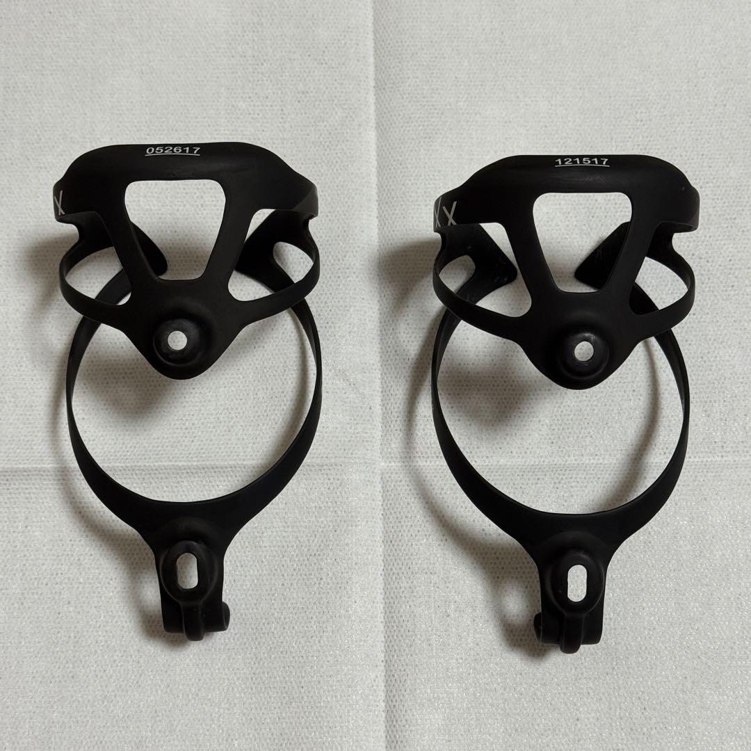 Bontrager XXX カーボンボトルケージ 2個セット