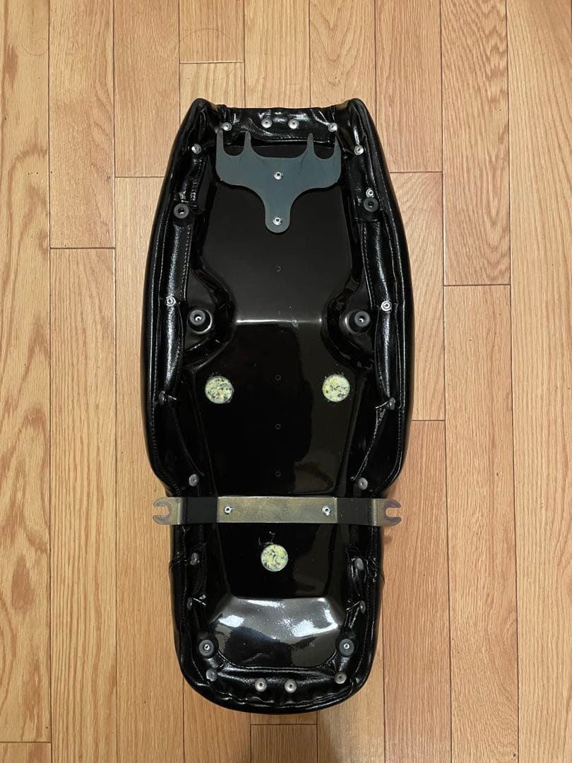 SR400/500用 薄型ベーツタイプ シート MR-SM035