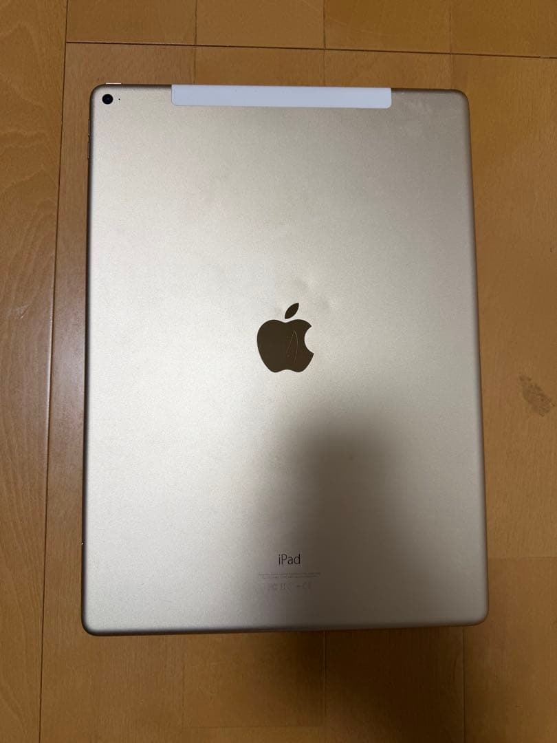 j*！様 iPad Pro 12.9インチ (第1世代)