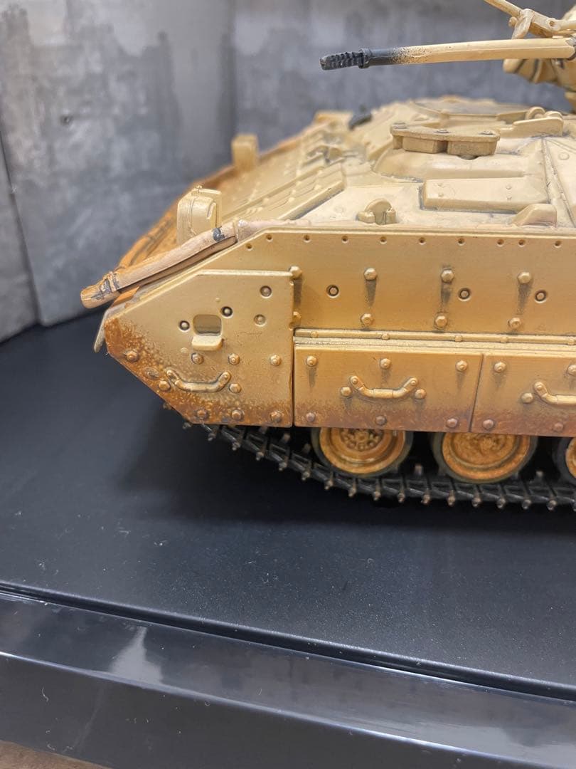 M2A2 forces of valor 戦車 1/32