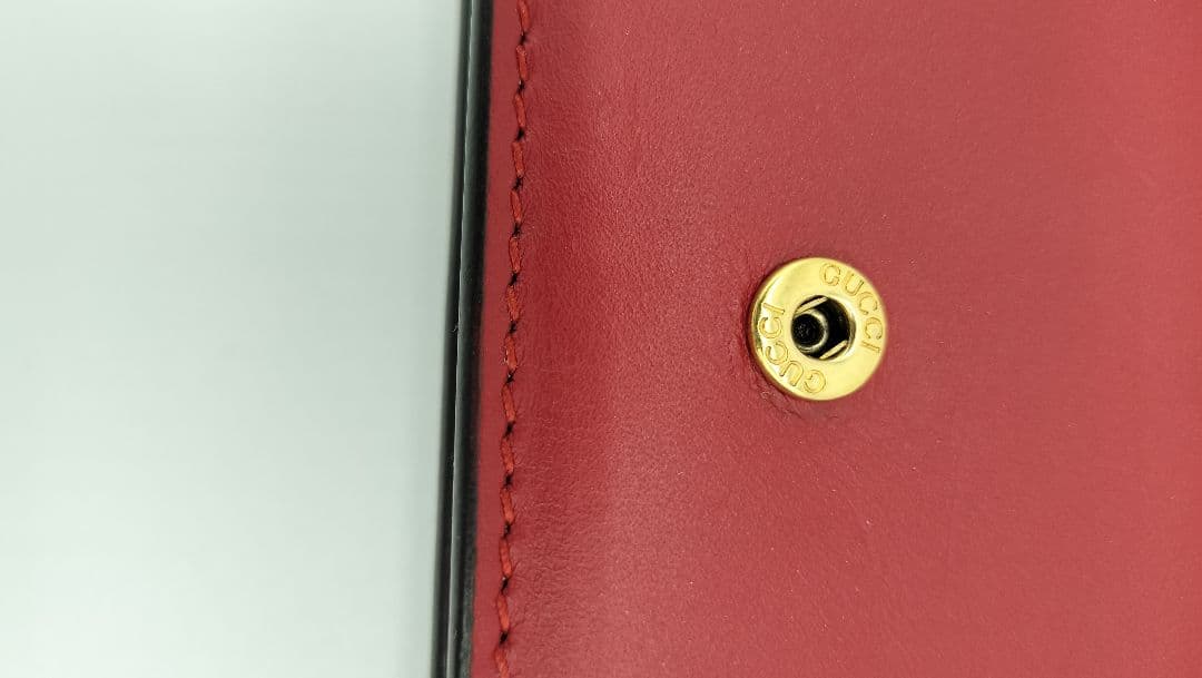（美品）GUCCI 二つ折り財布GGスプリームベージュハイビスカスレッド箱袋付き