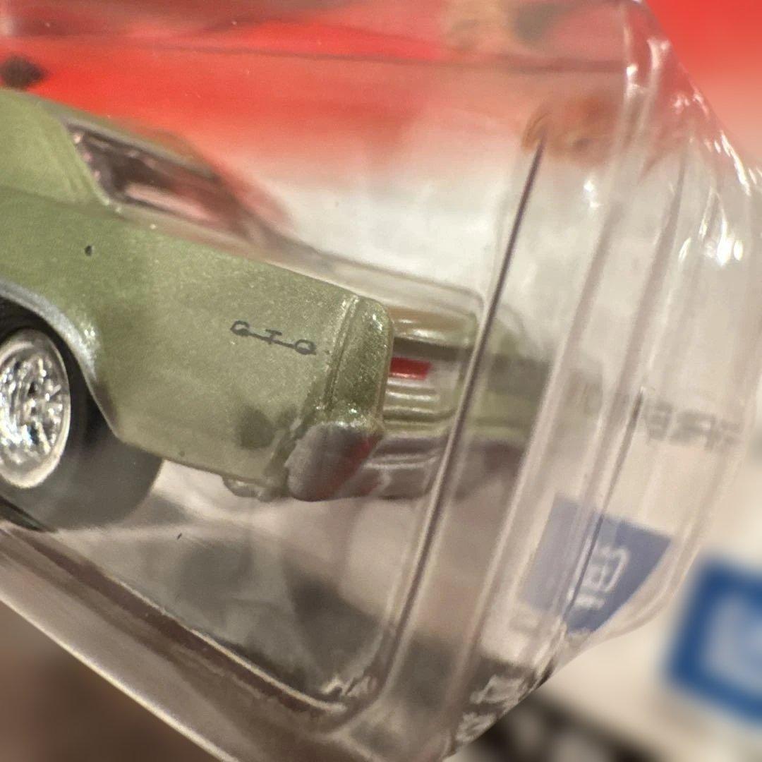 ミニカー Johnny Lightning CORVETTE & PONTIAC GTO