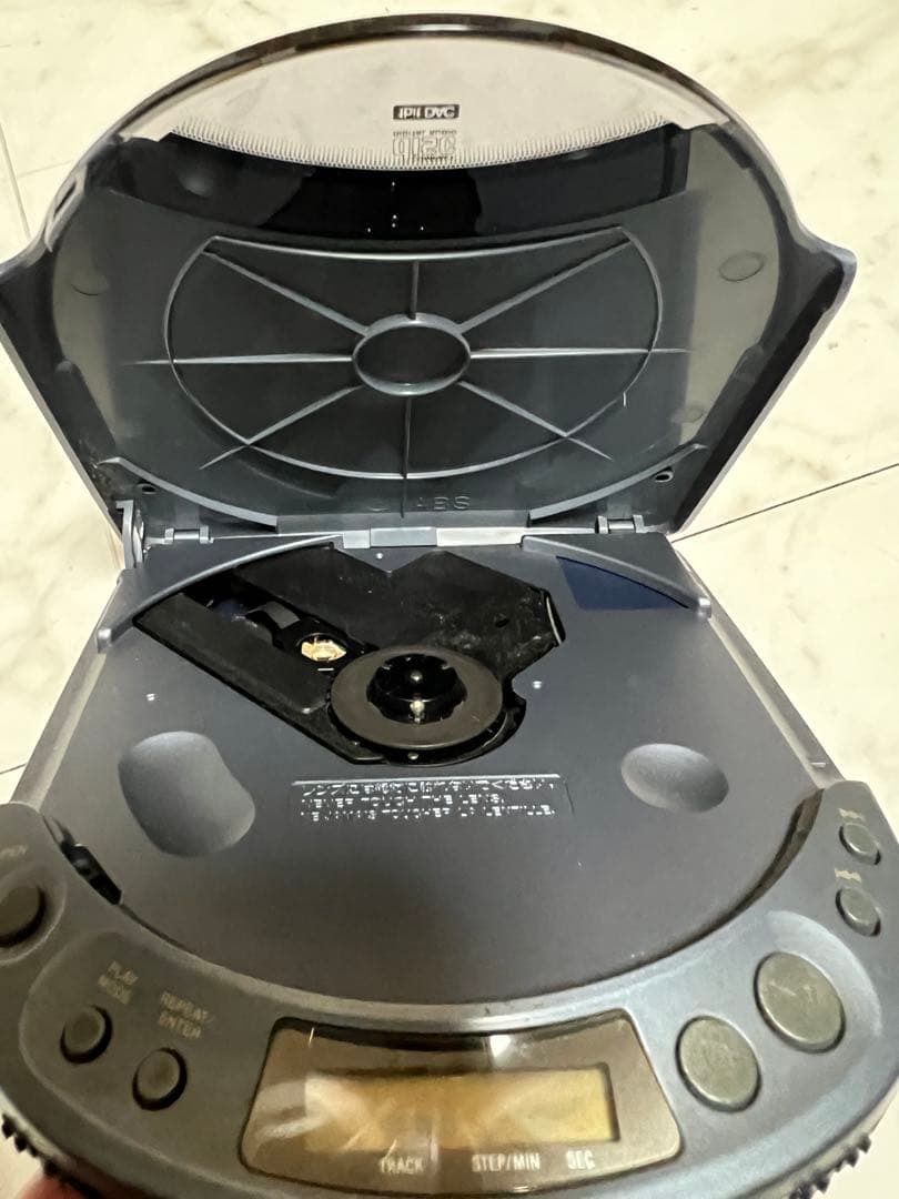 動作確認済SONY CDウォークマン D-223Discman CDプレーヤー