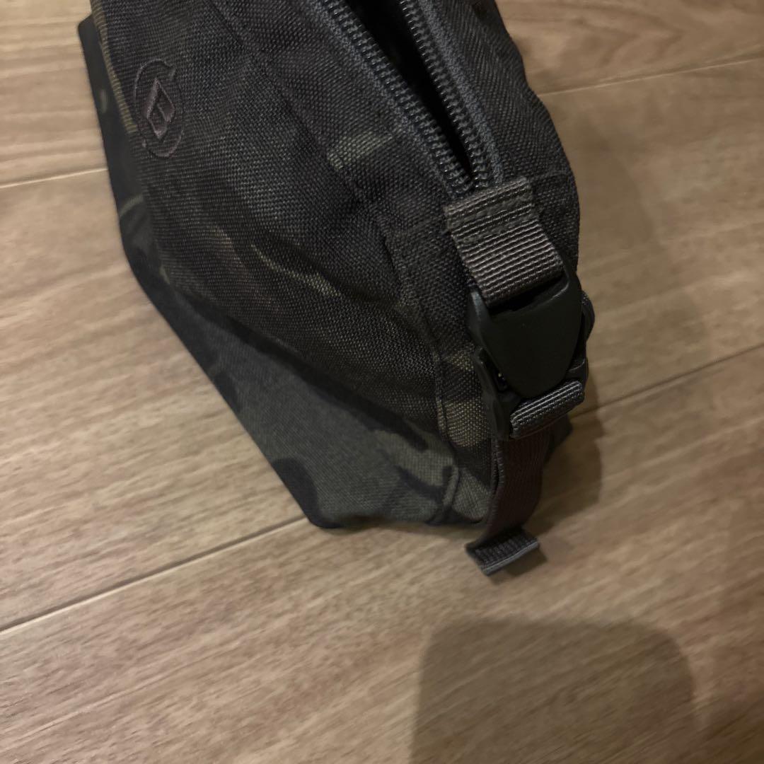 BRIEFING / ブリーフィング B SERIES ROUND POUCH