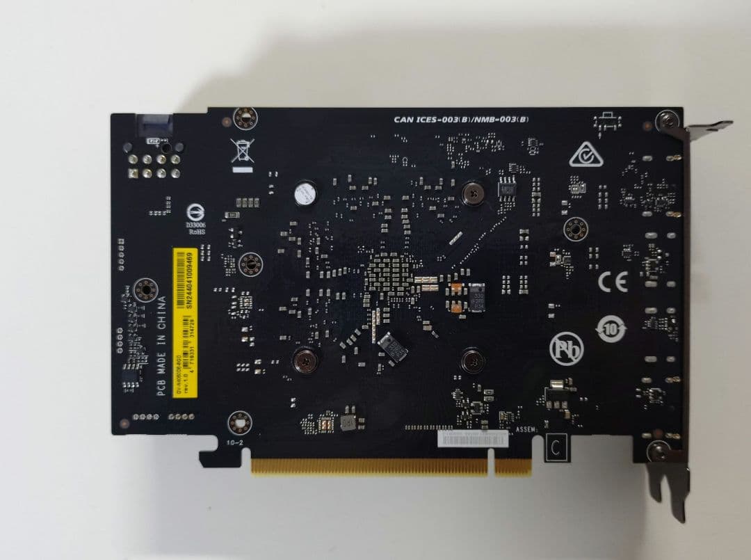 GIGABYTE　GeForce　RTX4060 8GB
