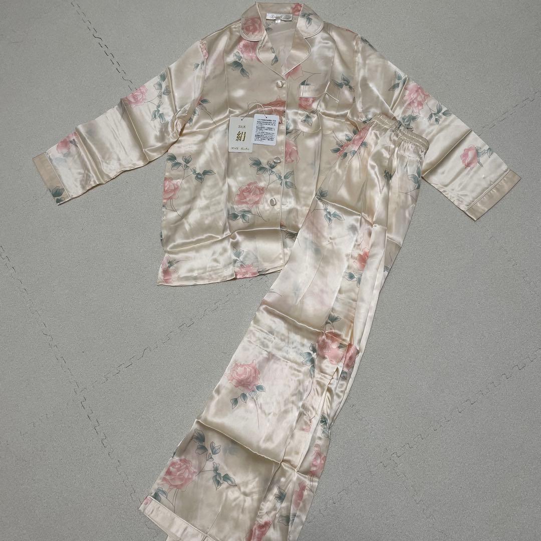 新品未使用　シルク　花柄パジャマ　L シルク工房