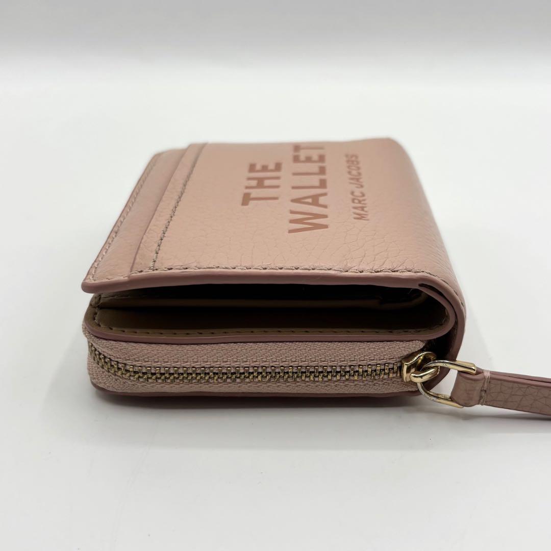 【美品】マークジェイコブス 二つ折り財布 レザー ラウンドファスナー ピンク