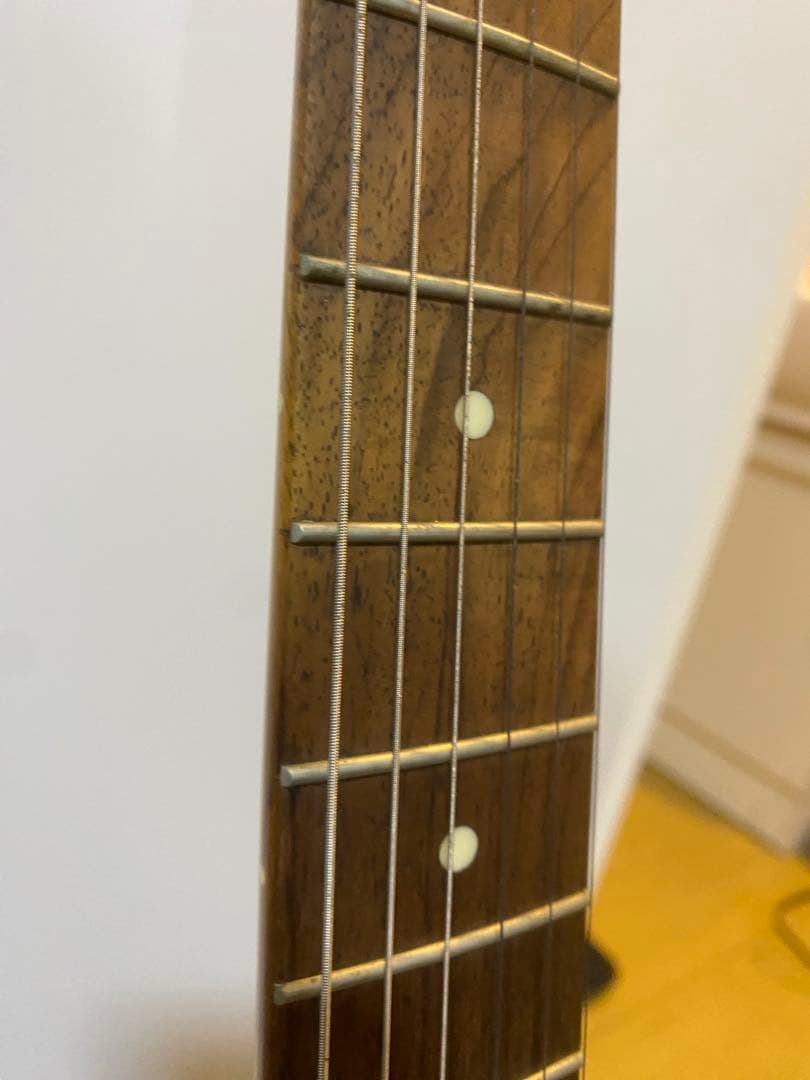騎*谷様 【Squier Stratocaster エレキギター ケース付き】