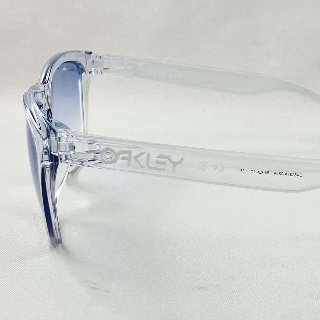 オークリーox8137A-02ブルーグラデーションサングラスFrogskins