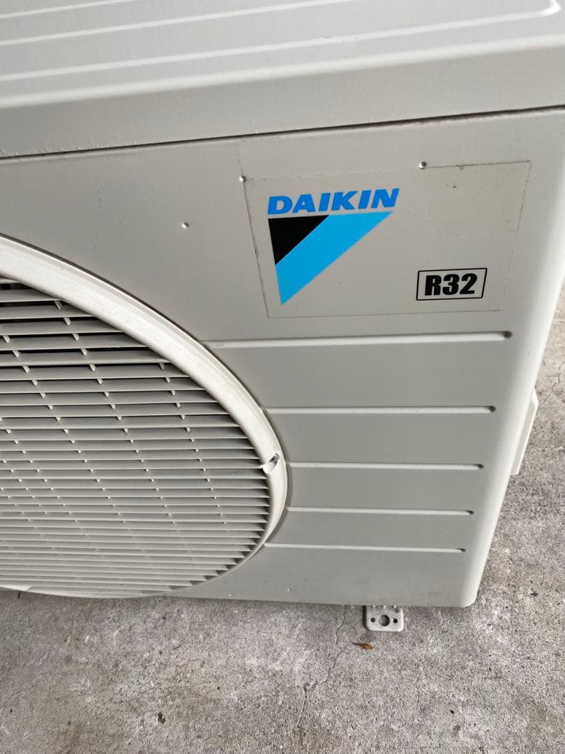 【No.4】　ダイキン　DAIKIN エアコン本体 ・室外機のセット