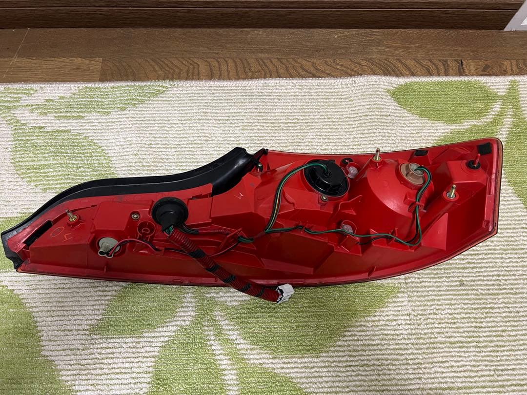 CPV35 スカイラインクーペ 前期 純正リアテールランプ 左右セット