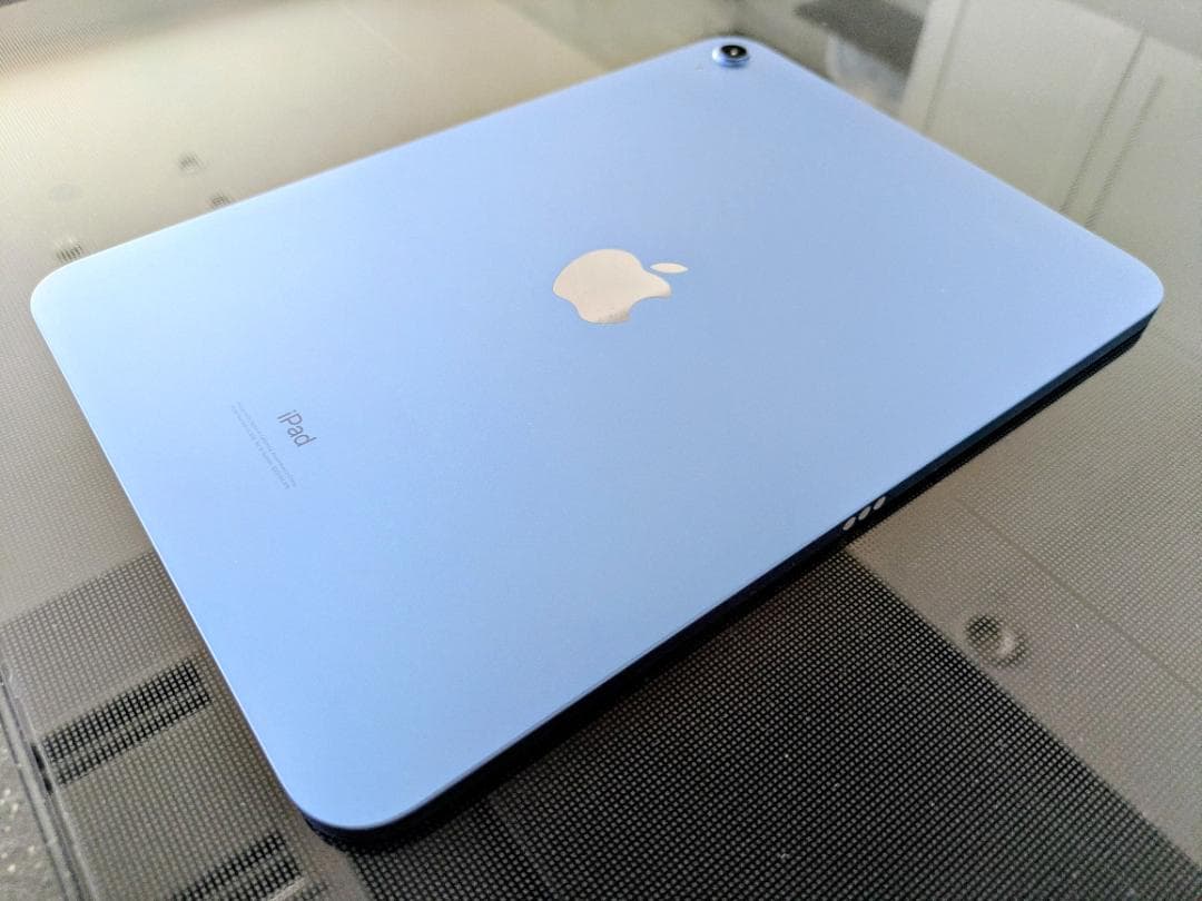 iPad 10.9\" 64GB Wi-Fi 青 本体 + キーボード + カバー