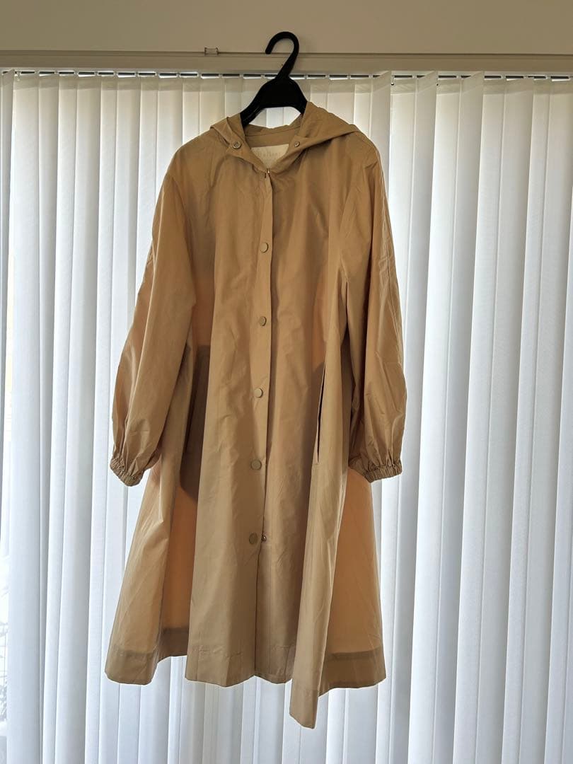 美品　Ballsey TOMORROWLANDフード付きベージュロングコート