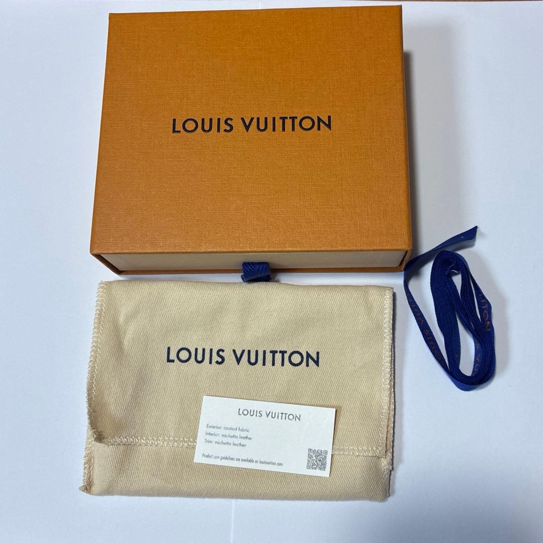 Louis Vuitton ポルトフォイユ・リサ