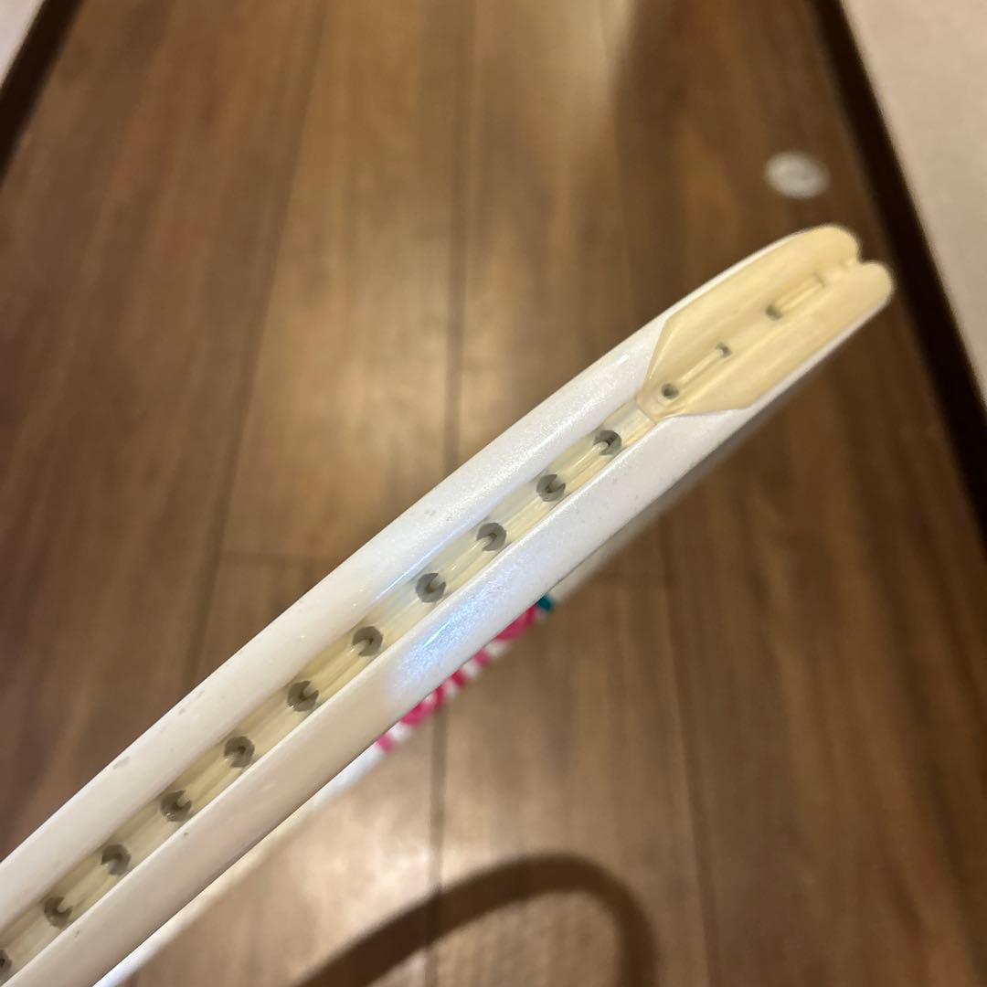 希少モデル ヘッド INSTINCTテニスラケット ホワイト　ピンク