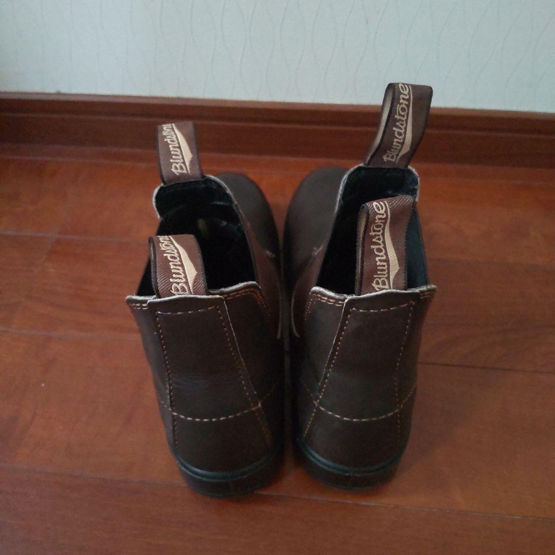 Blundstone ブラウン サイドゴアブーツ