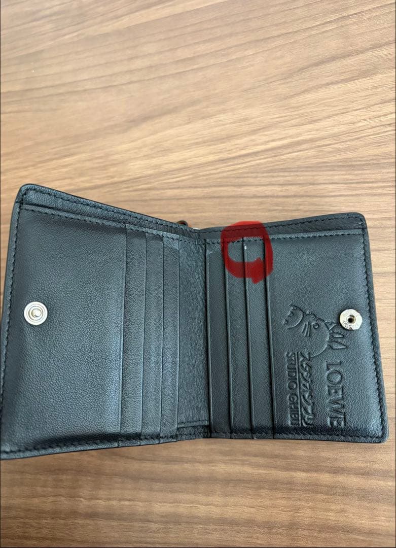 ロエベ×ジブリ　となりのトトロ　まっくろくろすけ　二つ折り財布