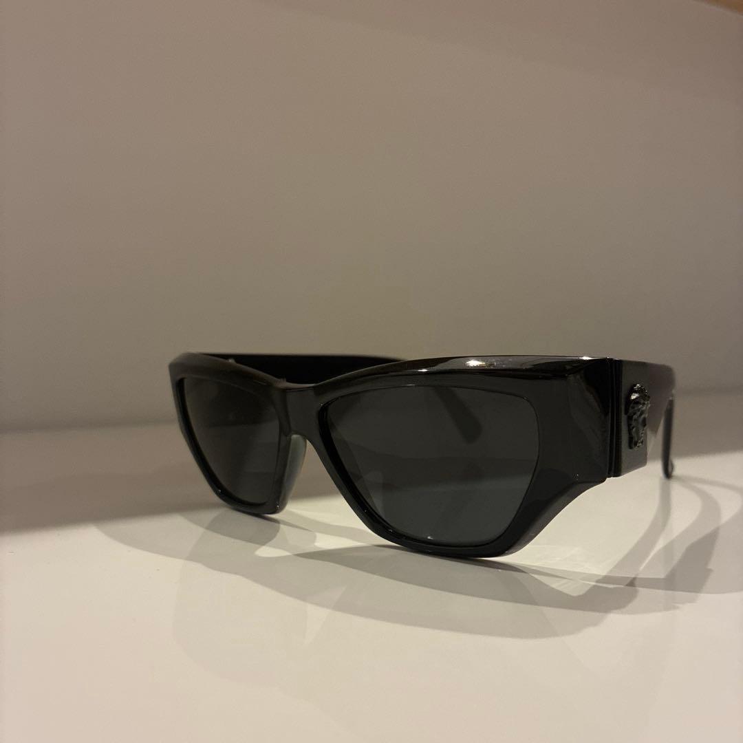 Versace ブラック サングラス ケース付き