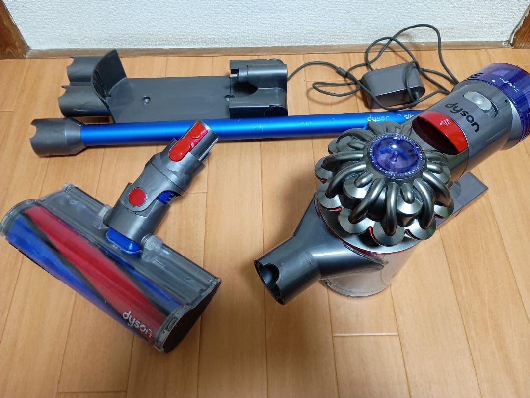 ダイソン V8 コードレスクリーナー SV10K　分解洗浄品　52