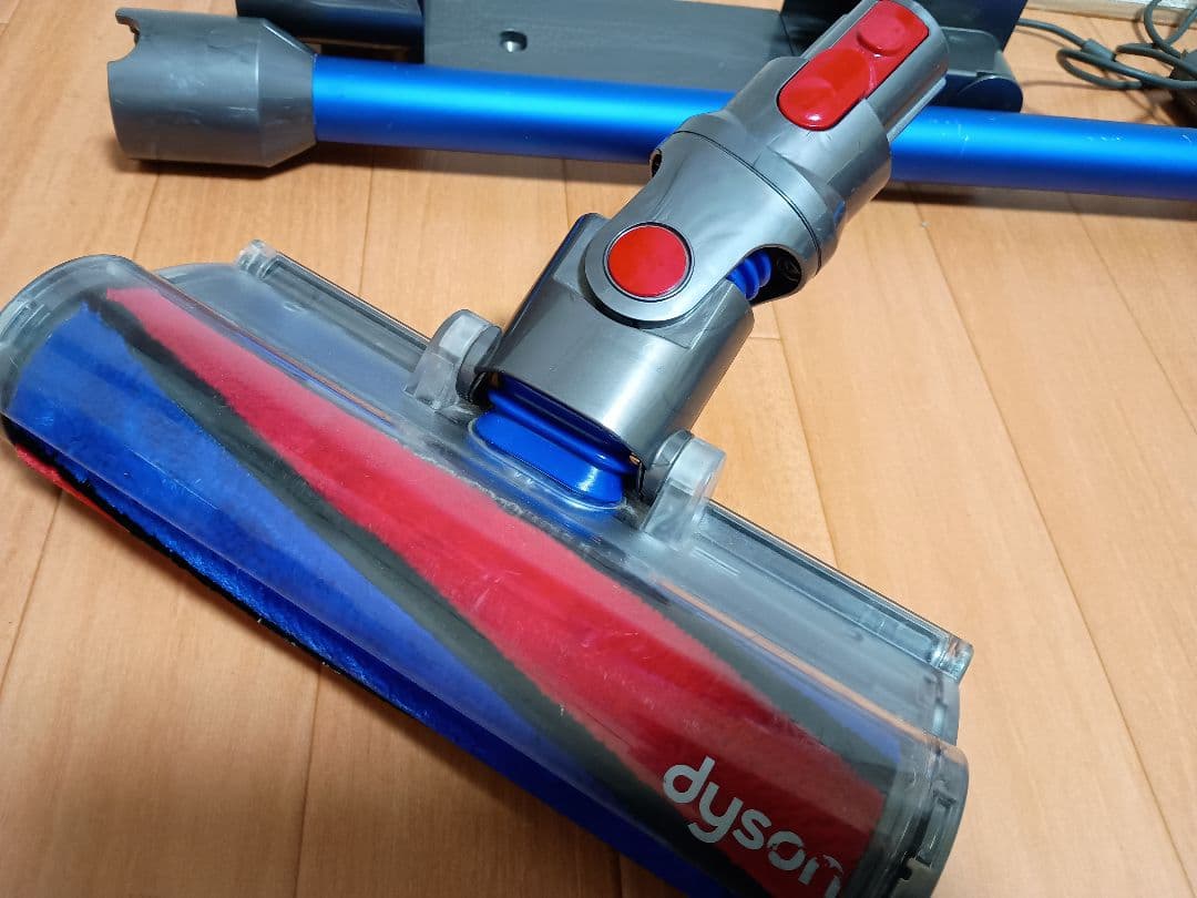 ダイソン V8 コードレスクリーナー SV10K　分解洗浄品　52