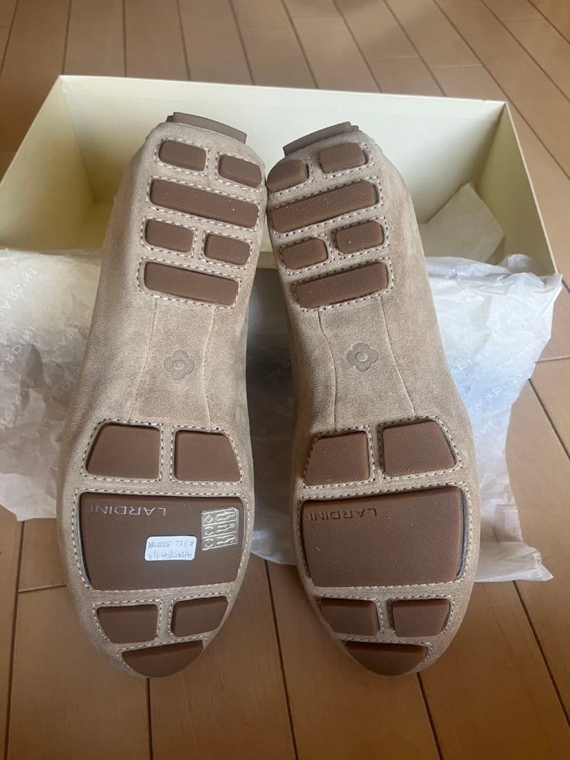 （新品）LARDINIスウェードメンズドライビングシューズ41キャメルベージュ