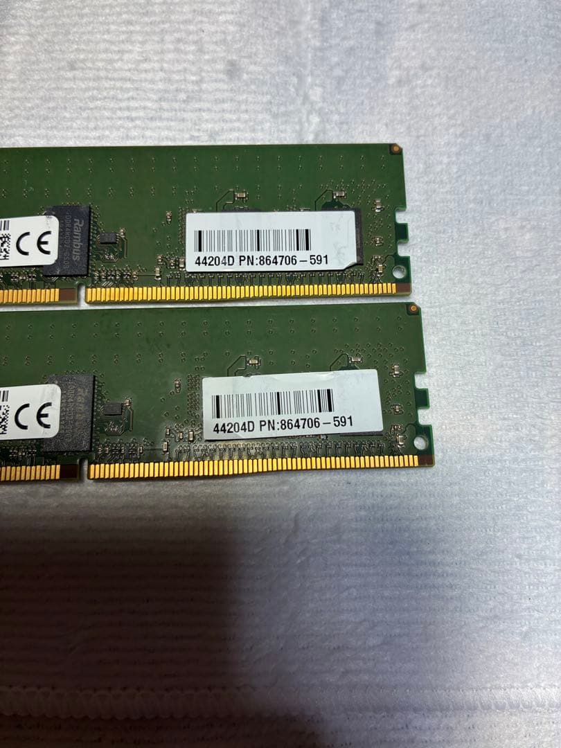 Micron製 8GB メモリー　2枚セット